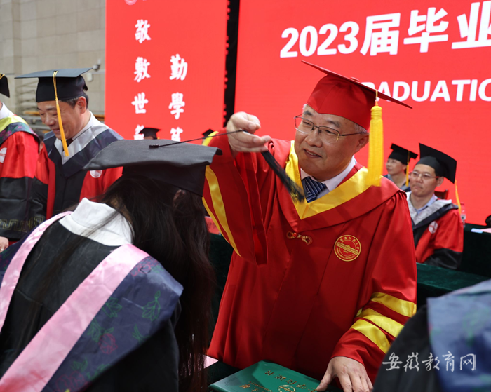37000cm威尼斯举行2023届毕业典礼暨学位授予仪式3.png